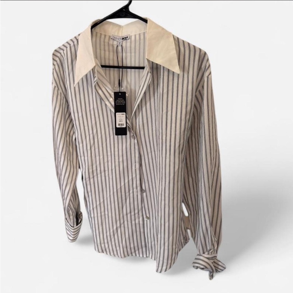 Fashion Nova Men's Cream Collar Gray Pinstripe Dress Shirt